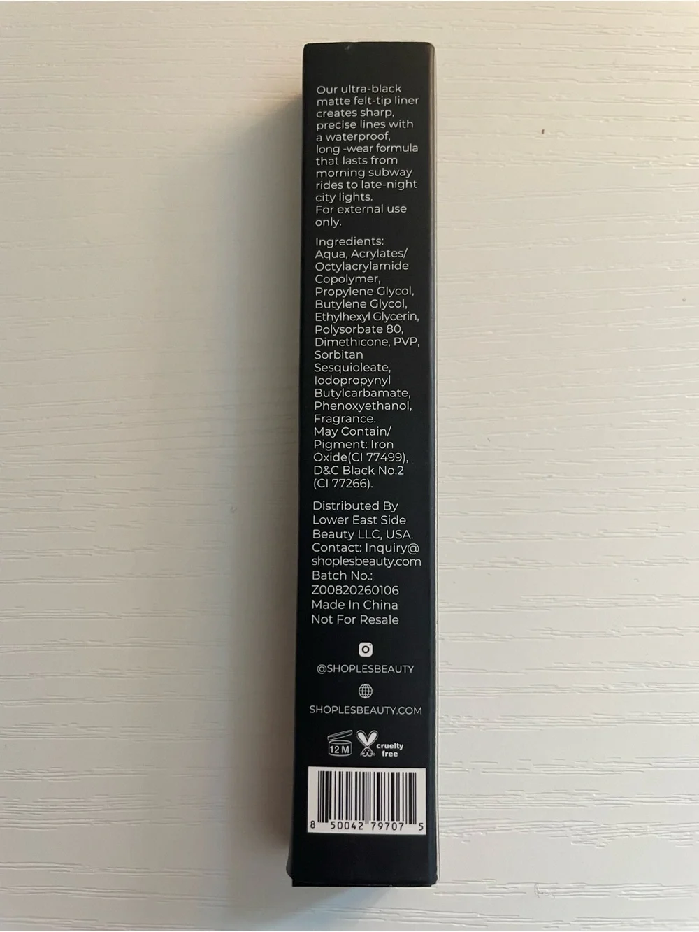 Les beauty felt tip eyeliner - black